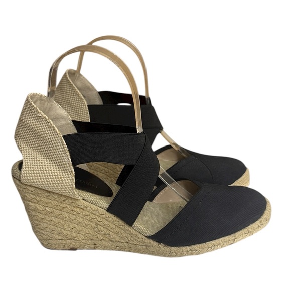 Adrienne Vittadini
Espadrilles - Picture 6 of 9